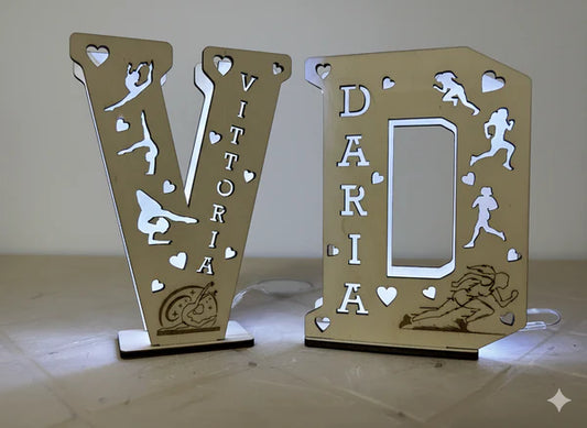 Lampada Lettera LED 3D Personalizzata - Luce Notturna in Legno